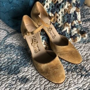 Vintage Salvatore Ferragamo Mary Jane Heels 6B